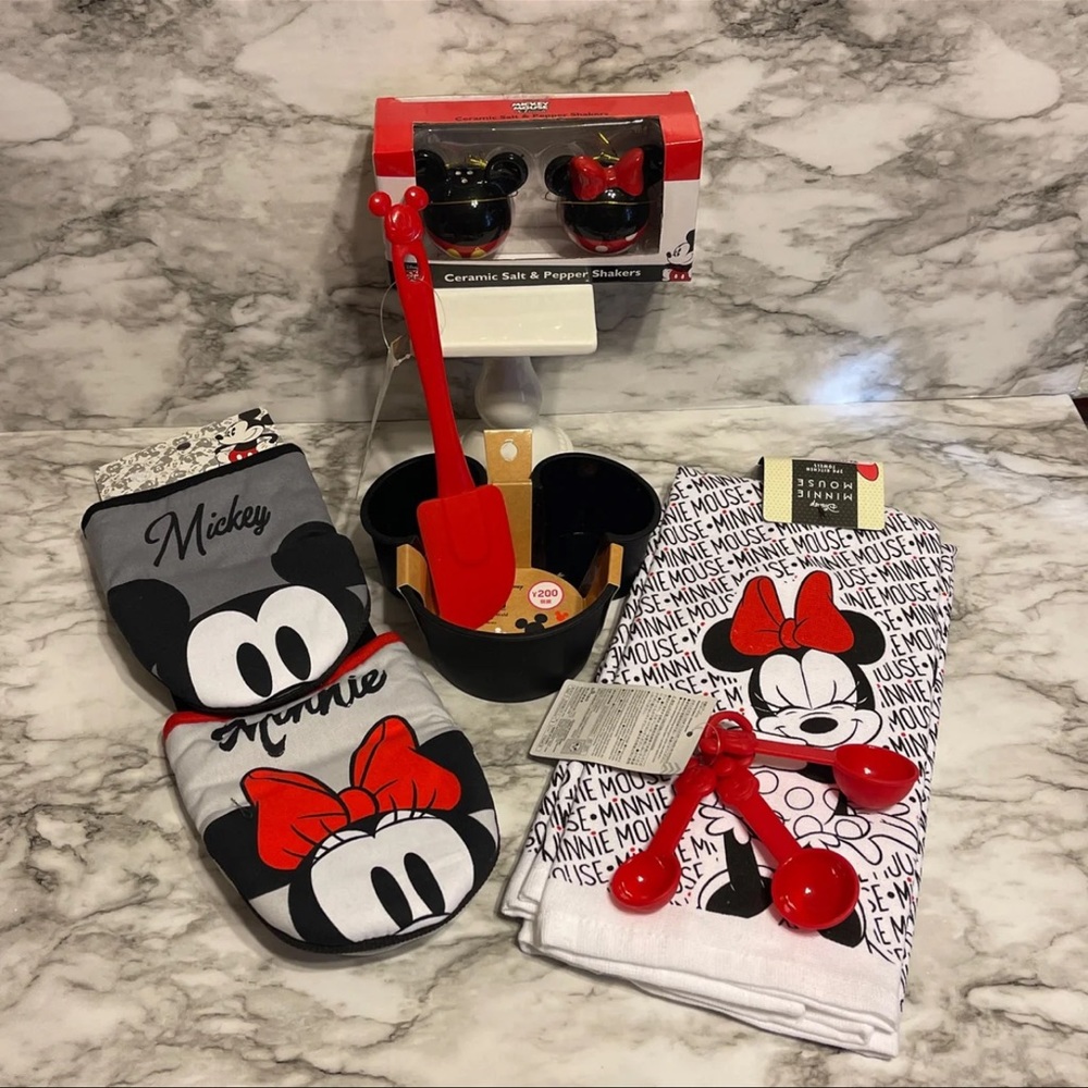 Disney kitchen bundle